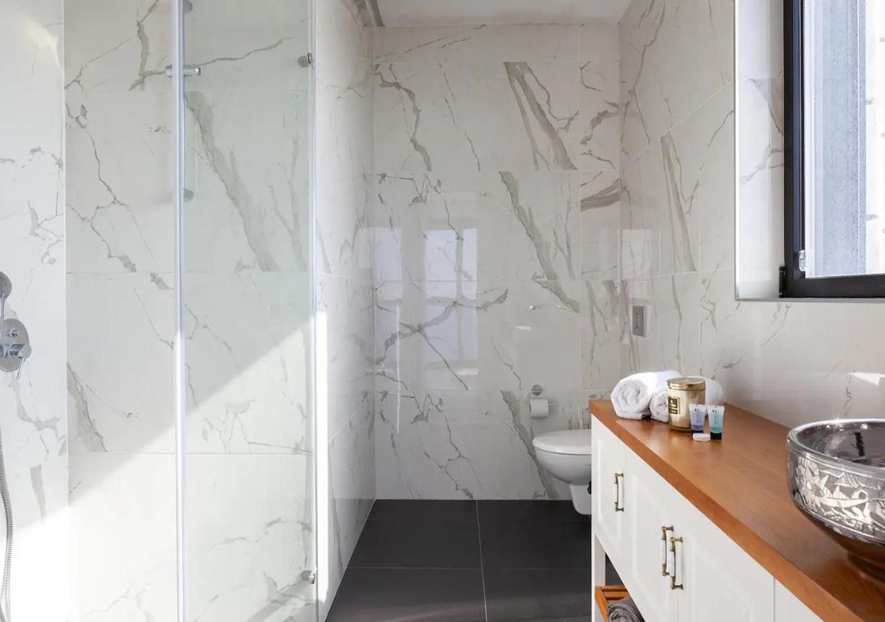 Ferienwohnung Oַ&O Group- Luxury Penthouse Jacuzzi Sea 36 Floor Bat Yam Exterior foto