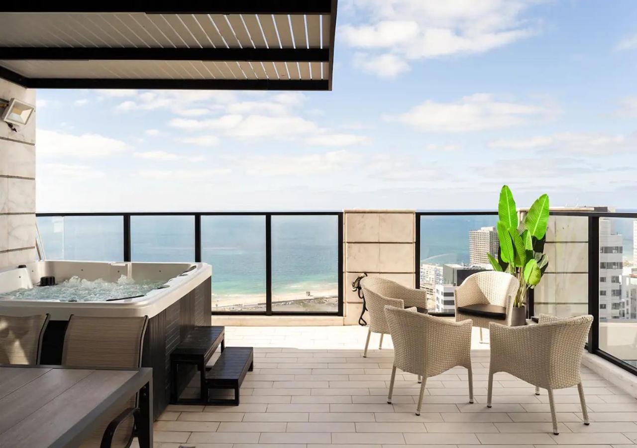 Ferienwohnung Oַ&O Group- Luxury Penthouse Jacuzzi Sea 36 Floor Bat Yam Exterior foto