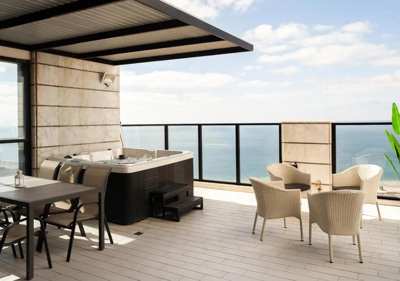 Ferienwohnung Oַ&O Group- Luxury Penthouse Jacuzzi Sea 36 Floor Bat Yam Exterior foto