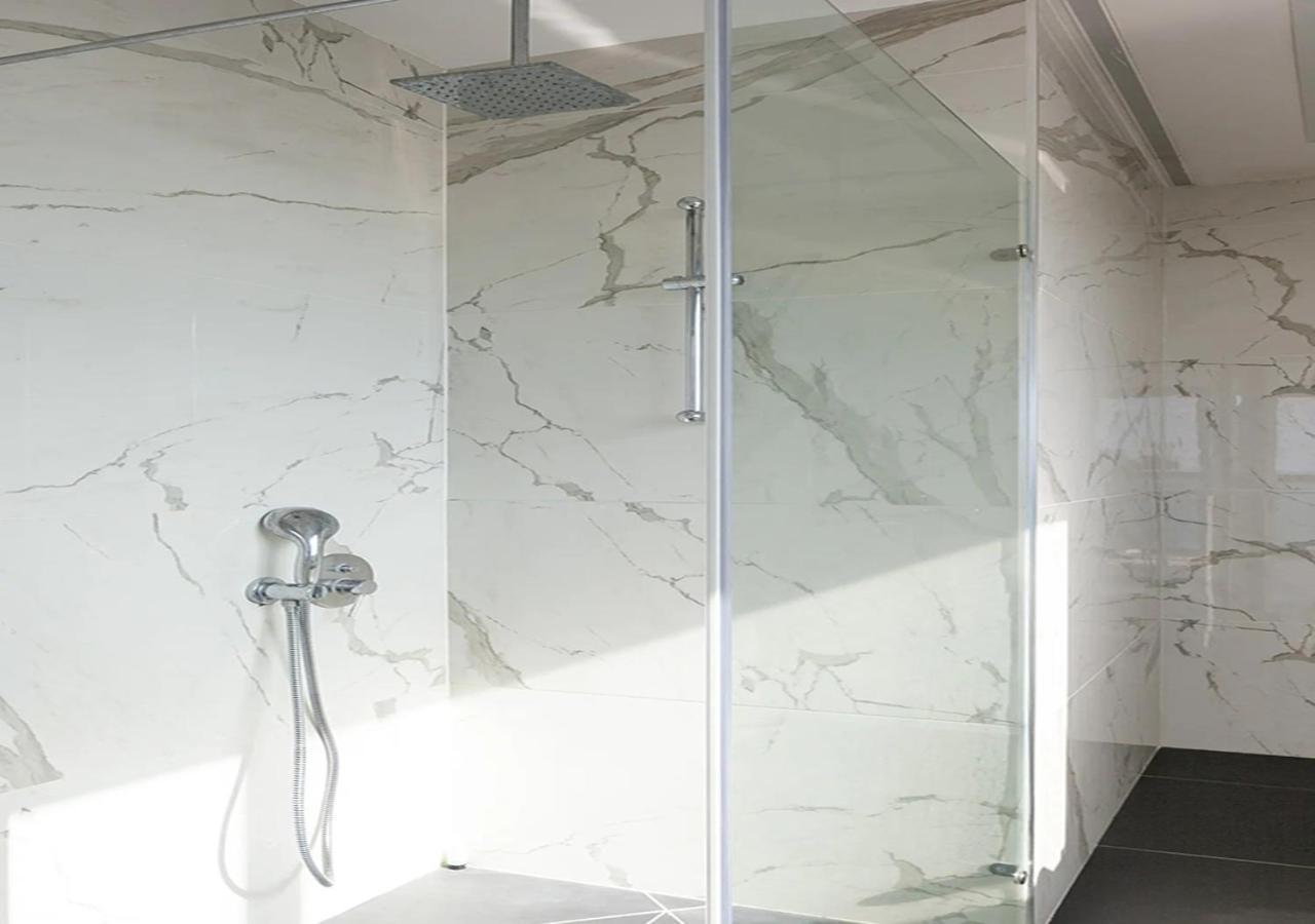 Ferienwohnung Oַ&O Group- Luxury Penthouse Jacuzzi Sea 36 Floor Bat Yam Exterior foto